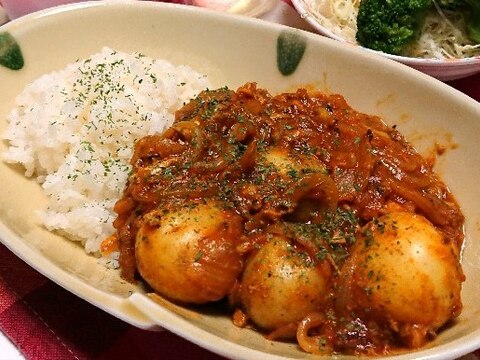 フライパンで作る！サバ缶と新じゃがのトマトカレー